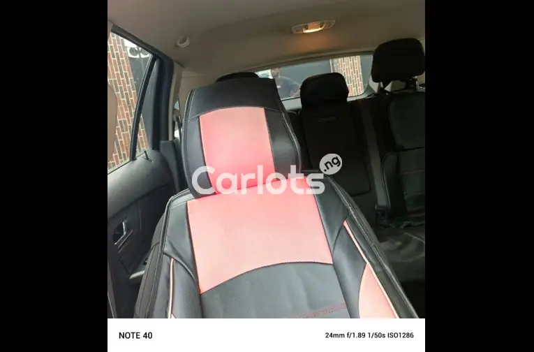 Nigerian Used Clean 2013 Ford Edge AWD V6 for sale in Ajah, Lagos - thumbnail 3