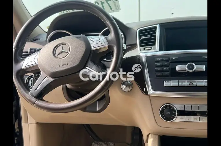 FOREIGN USED 2014 KEYLESS MERCEDES BENZ ML350 for sale in Abuja, FCT - thumbnail 2