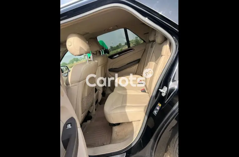 FOREIGN USED 2014 KEYLESS MERCEDES BENZ ML350 for sale in Abuja, FCT - thumbnail 4