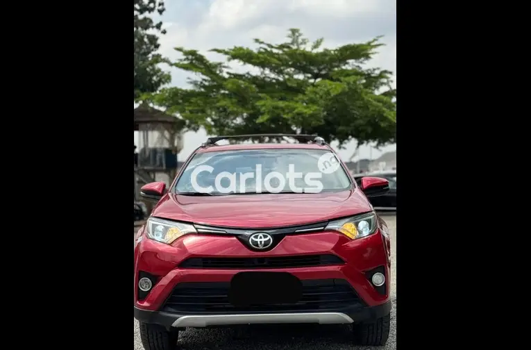 Nigerian Used 2017 TOYOTA RAV4 XLE for sale in Abuja, FCT