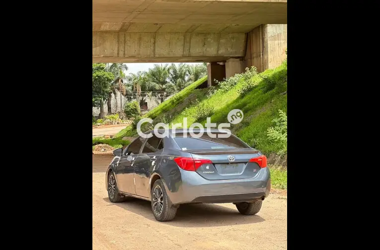 2018 UPGRADED TOYOTA COROLLA S for sale in Abuja, FCT - thumbnail 4