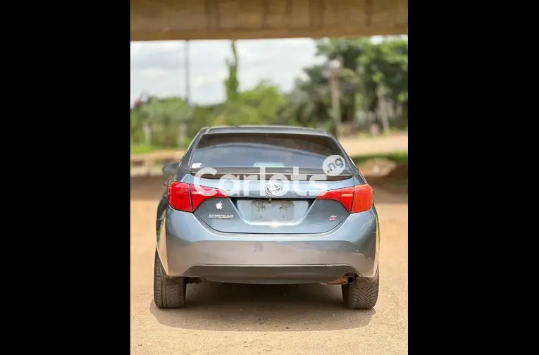 2018 UPGRADED TOYOTA COROLLA S for sale in Abuja, FCT - thumbnail 5