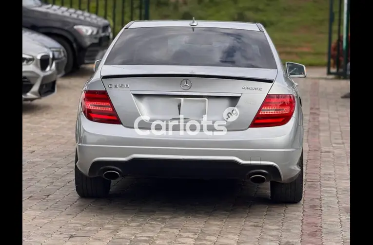 Foreign Used TOKS STANDARD 2013 MERCEDES BENZ C350 for sale in Abuja, FCT - photo 5 of 5