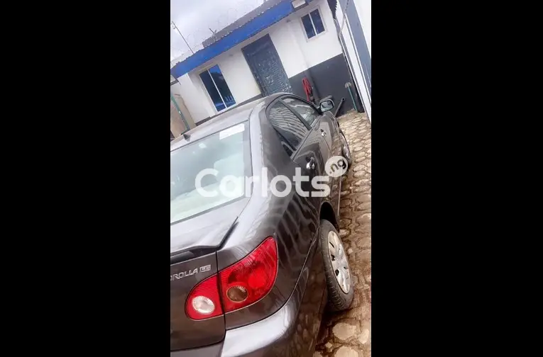 Nigerian Used Clean 2004 Toyota Corolla LE for sale in Iyana Ipaja, Lagos - thumbnail 4