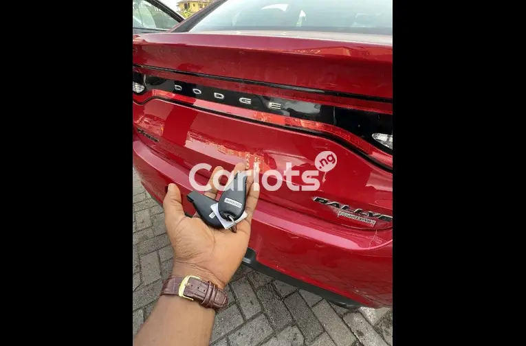 FOREIGN USED 2013 DODGE DART RALLY E MULTI AIR for sale in Igando, Lagos - photo 4 of 5