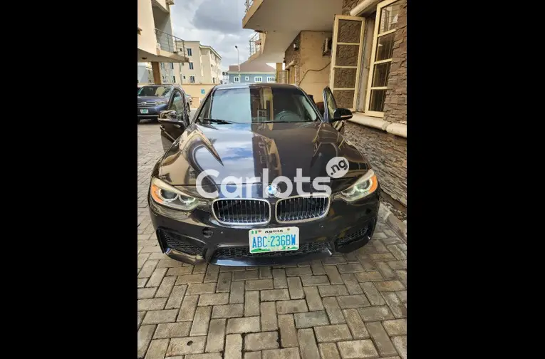 Used BMW 318i 2014