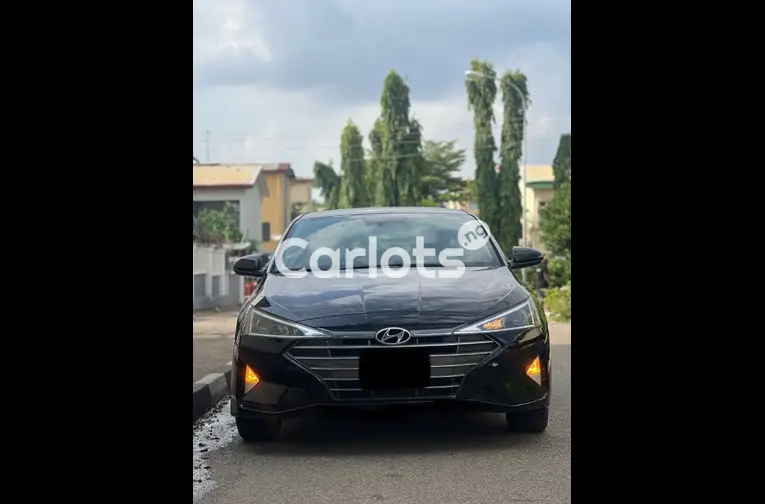 2019 HYUNDAI ELANTRA for sale in Abuja, FCT - photo 2 of 5