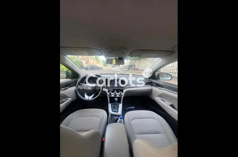 2019 HYUNDAI ELANTRA for sale in Abuja, FCT - thumbnail 3