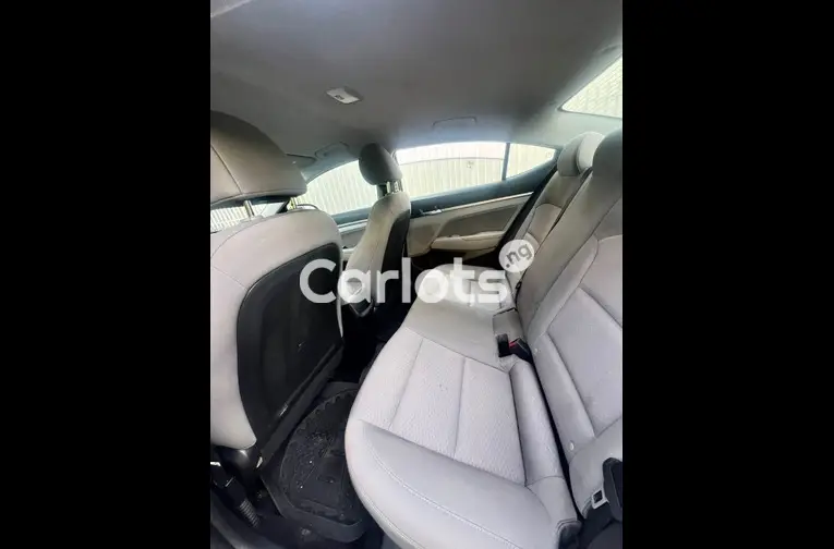 2019 HYUNDAI ELANTRA for sale in Abuja, FCT - photo 4 of 5