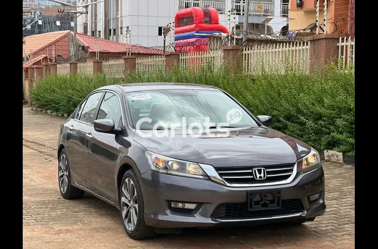 FOREIGN USED 2014 HONDA ACCORD SPORT - 1/5