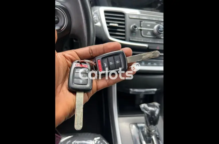 FOREIGN USED 2014 HONDA ACCORD SPORT - 3/5