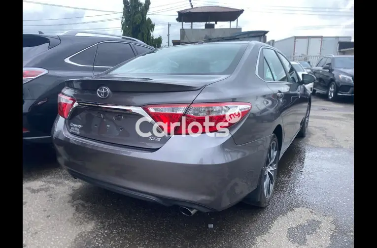 Foreign Used 2016 Toyota camry - 5/5
