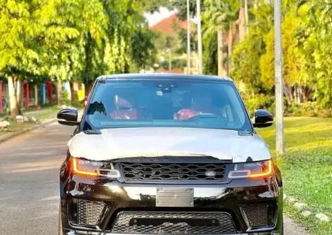 Brand new 2022 Range Rover Sport - 1/5