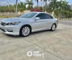 Super clean 2013 Honda Accord - 1