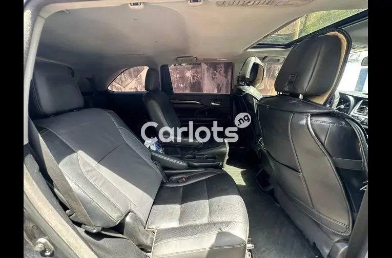 2015 TOYOTA HIGHLANDER - 4/5
