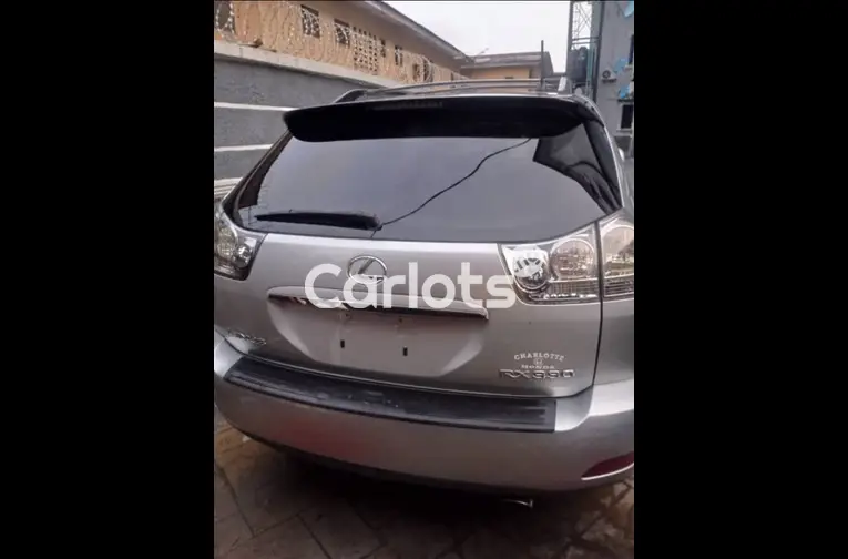 Foreign used Lexus RX330 2006