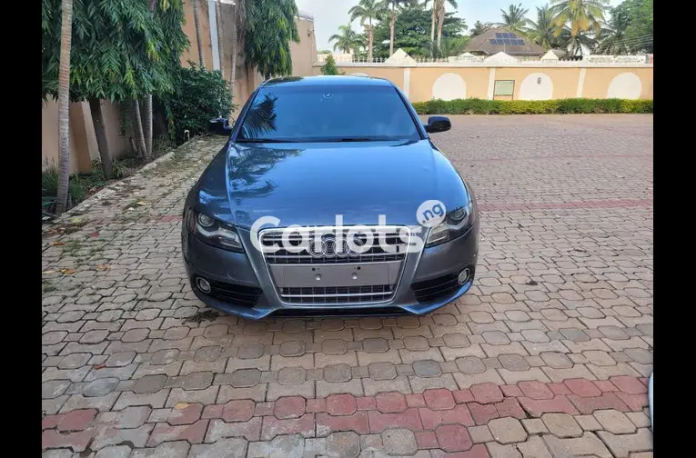 2012 AUDI A4