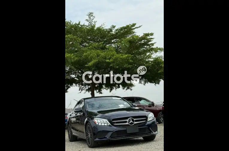 FOREIGN USED 2019 MERCEDES BENZ C300