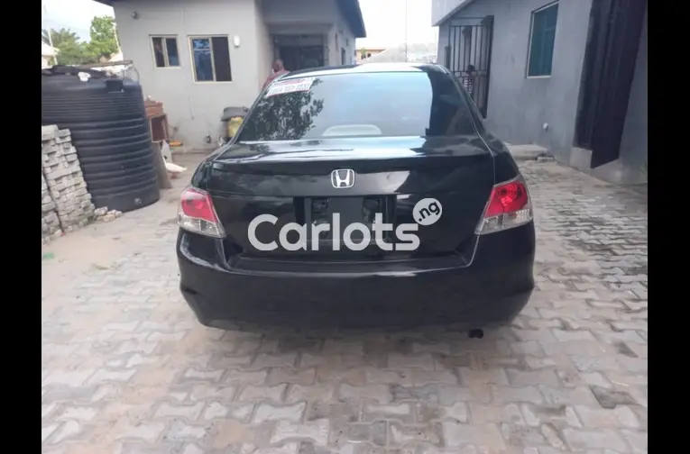 Nigerian Used CLEAN 2008 HONDA ACCORD for sale in Ajah, Lagos - thumbnail 5