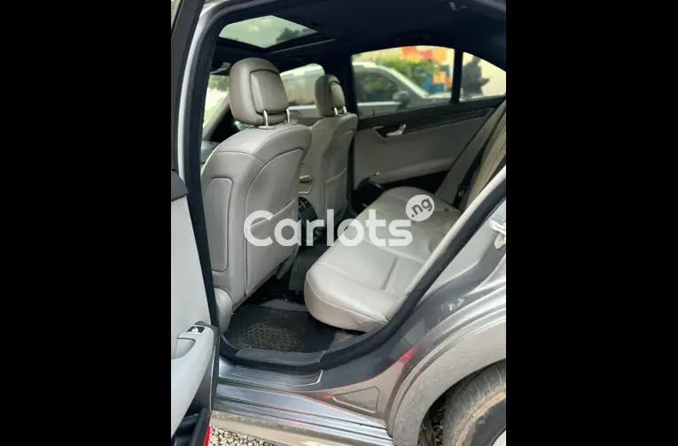 2008 MERCEDES BENZ C300 for sale in Abuja, FCT - photo 4 of 5