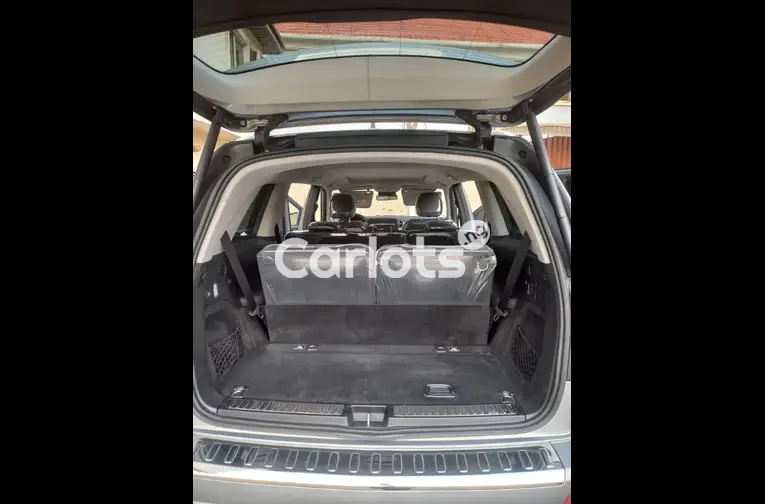 FOREIGN USED 2014 MERCEDES BENZ GL450 for sale in Lagos - thumbnail 3