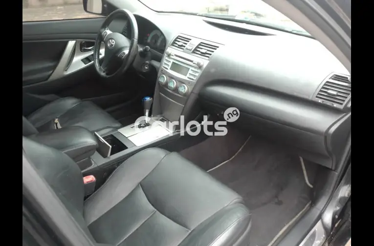 TOYOTA CAMRY V6 - 4/5