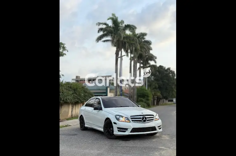 2012 MERCEDES BENZ C300 for sale in Abuja, FCT - photo 2 of 5