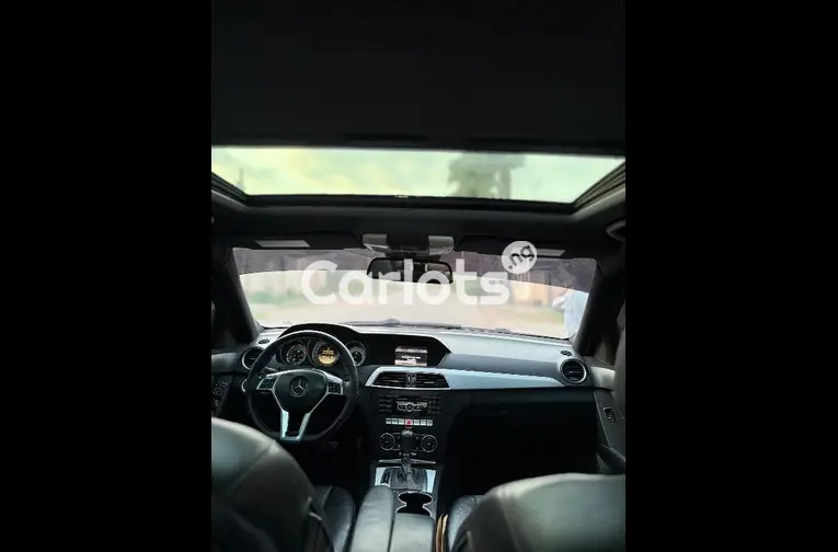 2012 MERCEDES BENZ C300 for sale in Abuja, FCT - thumbnail 3
