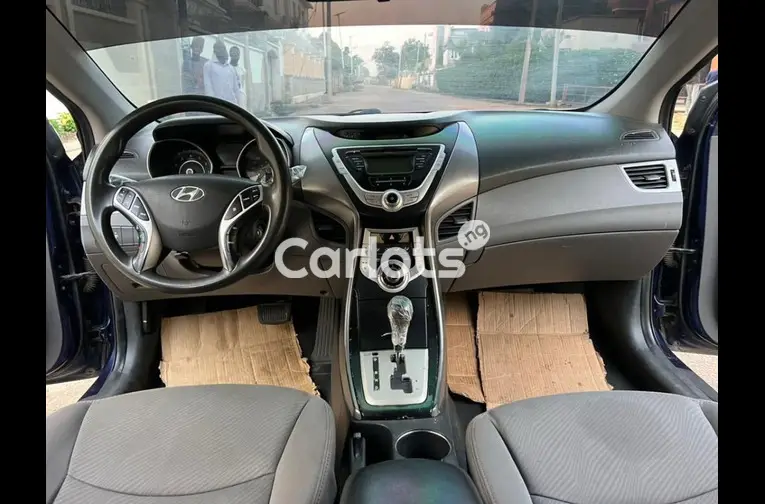 Nigerian Used 2012 HYUNDAI ELANTRA for sale in Kaduna - photo 2 of 4