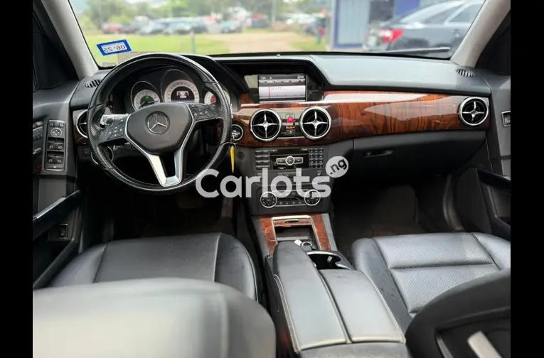 FOREIGN USED 2014 MERCEDES BENZ GLK350 for sale in Abuja, FCT - photo 3 of 5