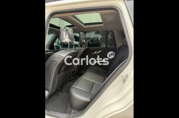 FOREIGN USED 2014 MERCEDES BENZ GLK350 for sale in Abuja, FCT - photo 4 of 5