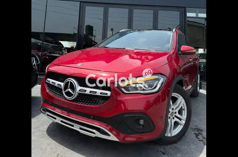 2021 Mercedes Benz GLA 250 Model - 3/5