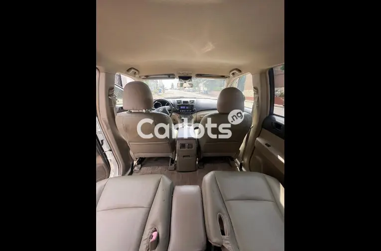 UN-REGISTERED 2008🆙2013 TOYOTA HIGHLANDER for sale in Egbeda, Lagos - photo 3 of 5
