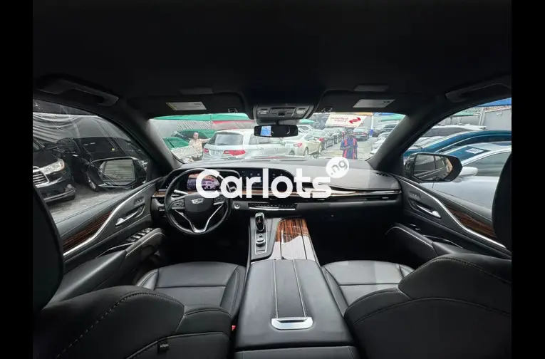 CADILLAC ESCALADE 2023