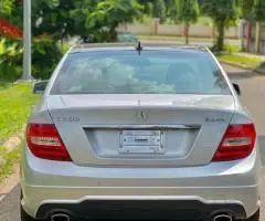 Super clean 2014 Mercedes Benz C300 - 5