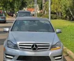 Super clean 2014 Mercedes Benz C300