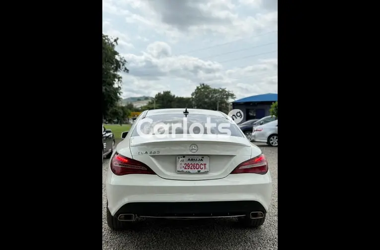 Nigerian Used 2014 MERCEDES BENZ CLA250 for sale in Abuja, FCT - photo 5 of 5
