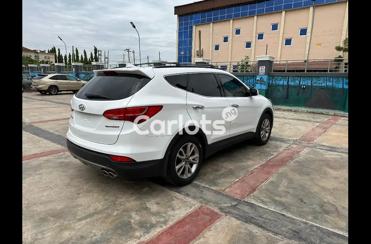 FOREIGN USED 2015 HYUNDAI SANTA FE for sale in Kaduna - photo 4 of 5