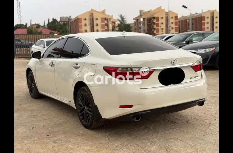 Nigerian Used 2018 UPGRADED LEXUS ES350 for sale in Abuja, FCT - thumbnail 5