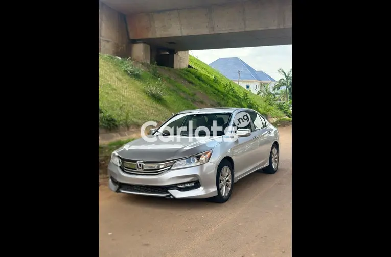Nigerian Used 2016 UPGRADED KEYLESS HONDA ACCORD for sale in Abuja, FCT - photo 2 of 5
