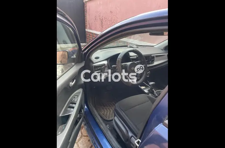 CLEAN 2018 KIA RIO for sale in Amuwo Odofin, Lagos - photo 2 of 5