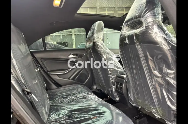 FOREIGN USED 2016 MERCEDES BENZ CLA250 for sale in Abuja, FCT - photo 3 of 5