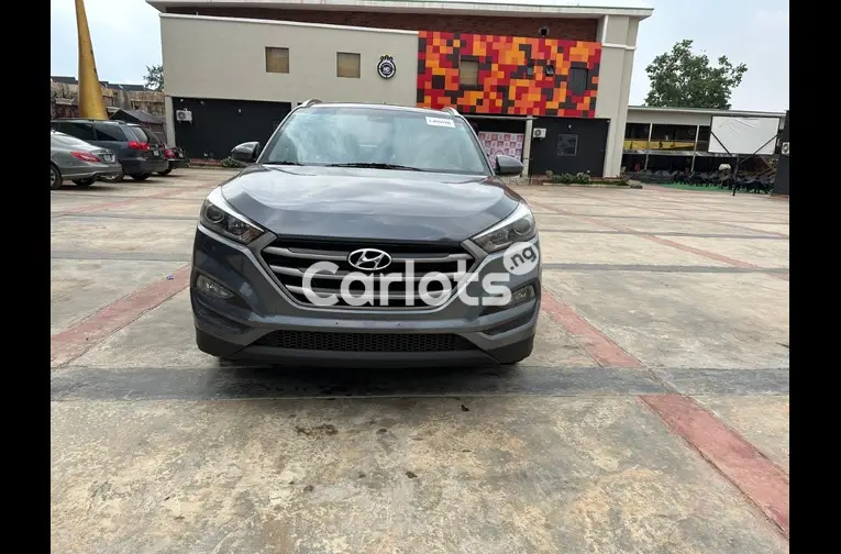 FOREIGN USED 2016 HYUNDAI TUCSON - 1/5