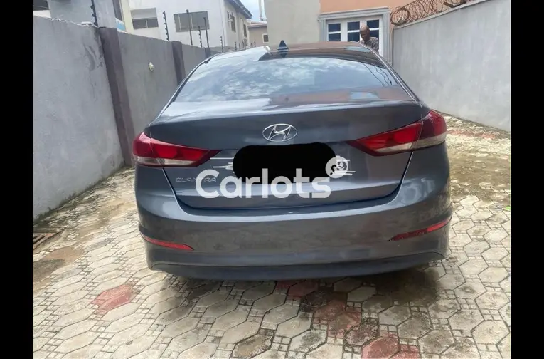 Nigerian Used 2017 KEYLESS HYUNDAI ELANTRA for sale in Asaba, Delta - thumbnail 5