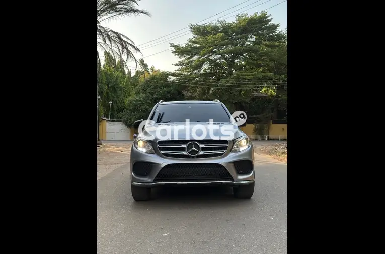 DISTRESS SALE 2017 UPGRADED MERCEDES BENZ GLE350 for sale in Kaduna