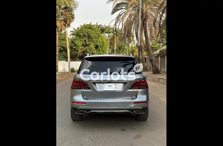 DISTRESS SALE 2017 UPGRADED MERCEDES BENZ GLE350 for sale in Kaduna, Kaduna - photo 5 of 5