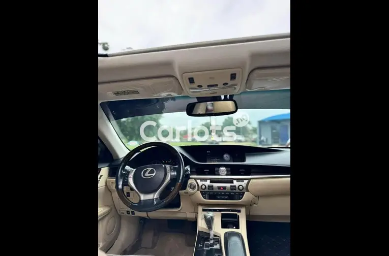 FOREIGN USED 2018 UPGRADED LEXUS ES350 for sale in Abuja, FCT - photo 3 of 5