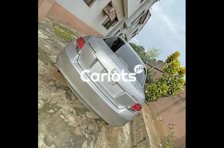 Honda Accord 2009 Silver - 5/5
