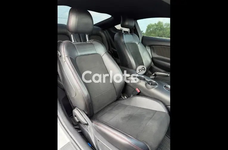 2017 FORD MUSTANG GT 5.0 CALIFORNIA SPECIAL for sale in Abuja, FCT - thumbnail 4