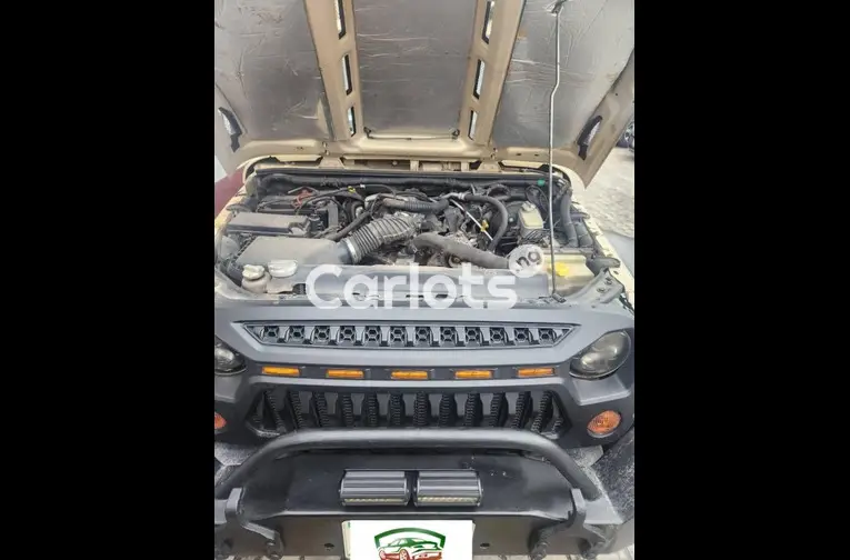 Nigerian Used CLEAN 2013 UPGRADED TO 2020 JEEP WRANGLER for sale in Festac, Lagos - thumbnail 3